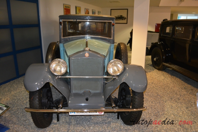 Tatra 31 1928-1930 (17/31 limousine 4d), front view
