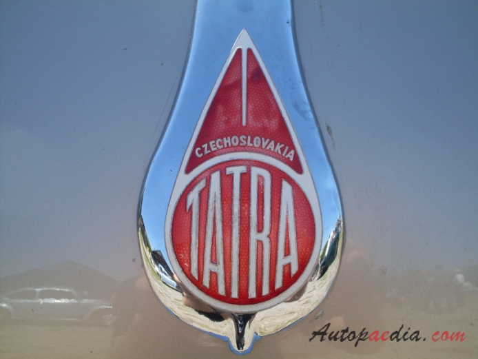 Tatra T600 Tatraplan 1948-1952, front emblem  