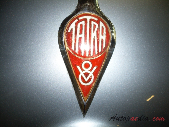 Tatra T87 1937-1950, front emblem  