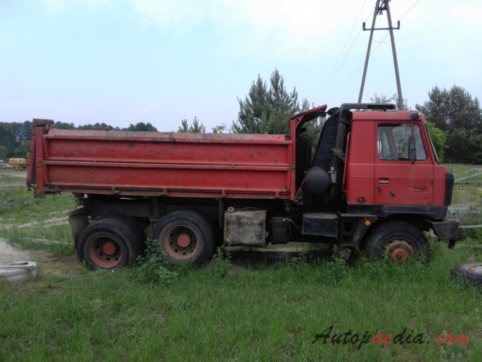 Tatra 815 1983-present (dumping ciężarówka), prawy bok