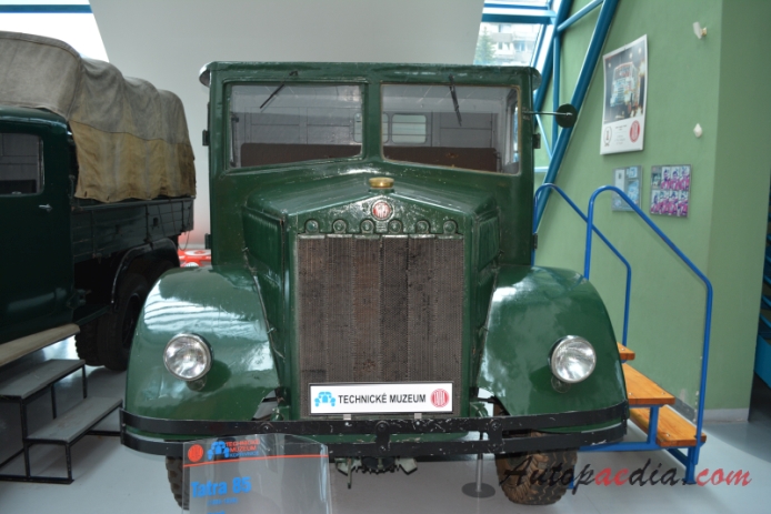 Tatra 85 1936-1939 (ciężarówka 6x6), przód