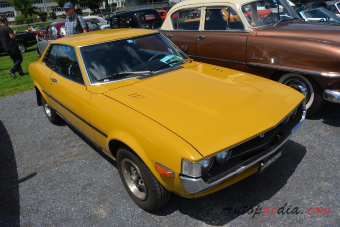 Toyota Celica 1st generation (A20, A35 Series) 1970-1977 (1976-1977 TA23 Toyota Corolla GT hardtop 2d), right front view