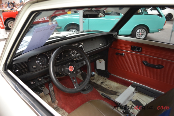 Toyota Corolla 2nd generation 1970-1978 (1970 KE20 sedan 2d DeLuxe), interior