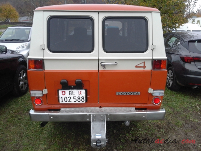 Toyota Land Cruiser 50 series 1967-1980 (1967-1977 FJ55 SUV), rear view