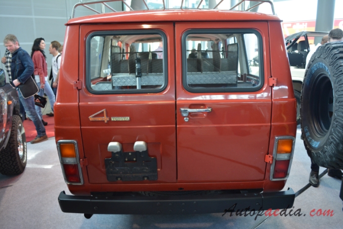 Toyota Land Cruiser 50 series 1967-1980 (1978 FJ55 fire engine), rear view