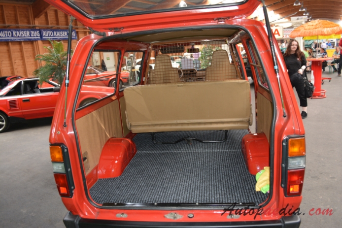 Toyota LiteAce 2nd generation (M20 Series) 1979-1985 (1983 KM20 van), rear view