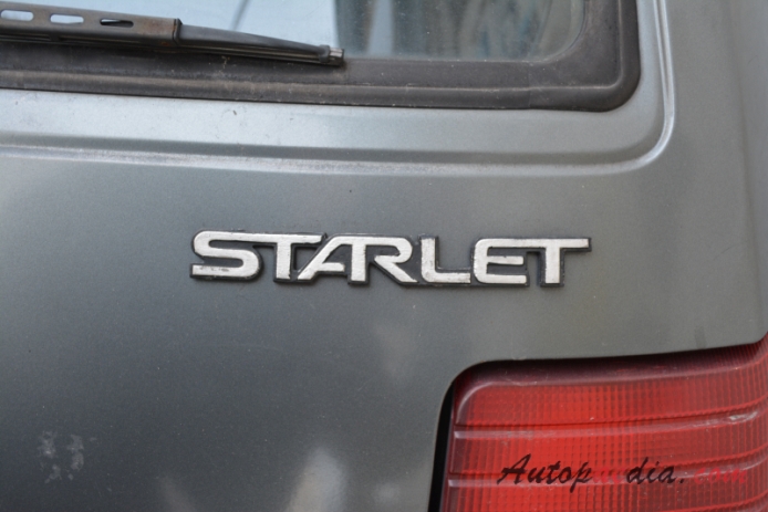 Toyota Starlet 70 Series 1984-1989 (XL hatchback 3d), rear emblem  