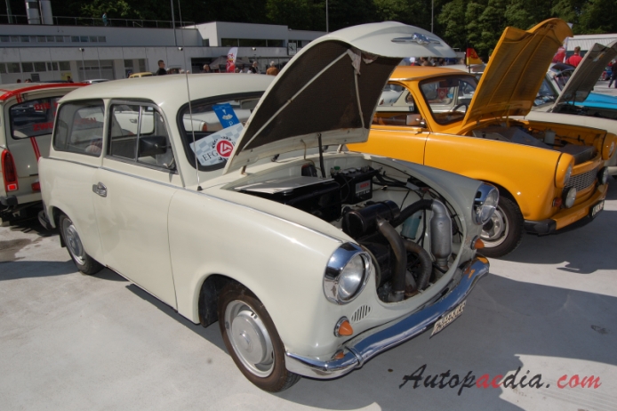 Trabant 600 (P60) 1962-1965 (1964 kombi deluxe 3d), prawy przód