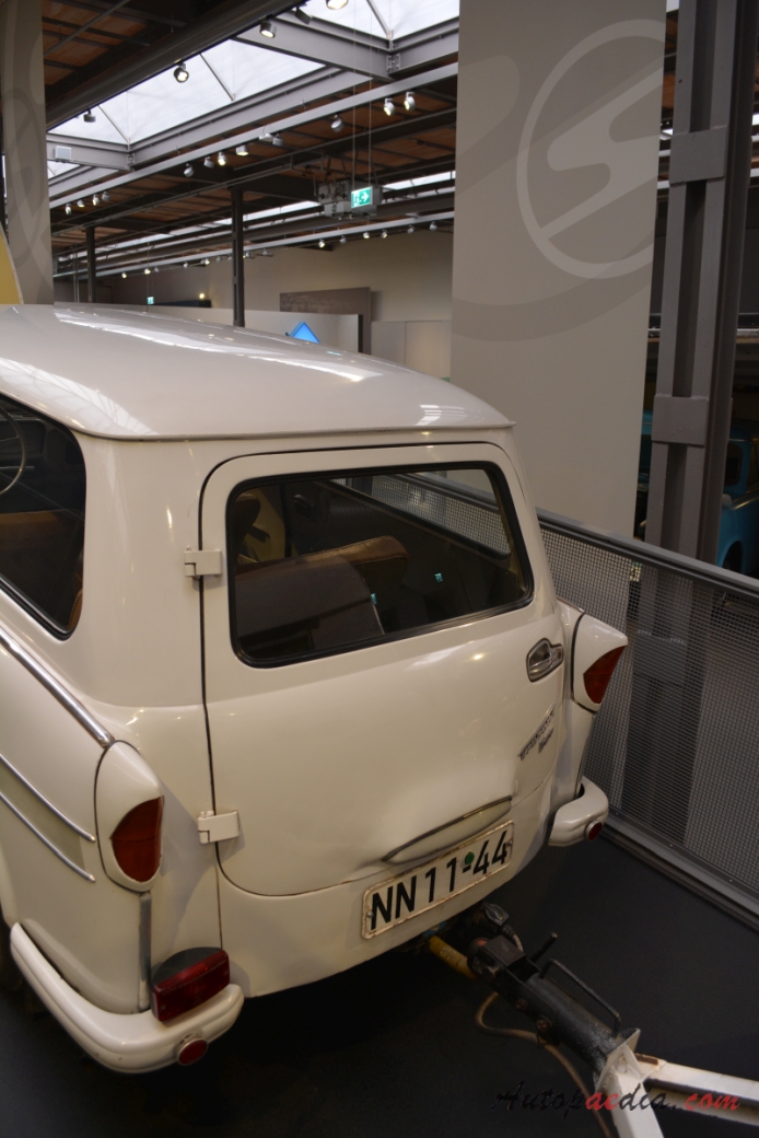Trabant 600 (P60) 1962-1965 (1965 kombi 3d), rear view