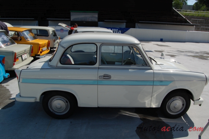 Trabant 600 (P60) 1962-1965 (limuzyna 2d), lewy bok