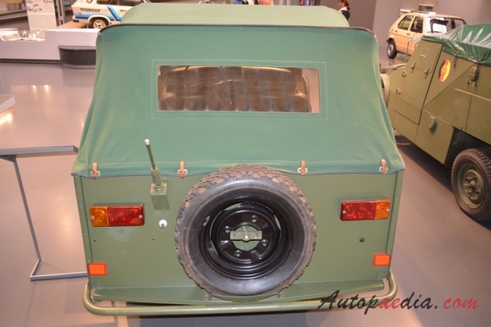 Trabant 601 1964-1990 (1989 Trabant P 601 A Kübelwagen military vehicle), rear view