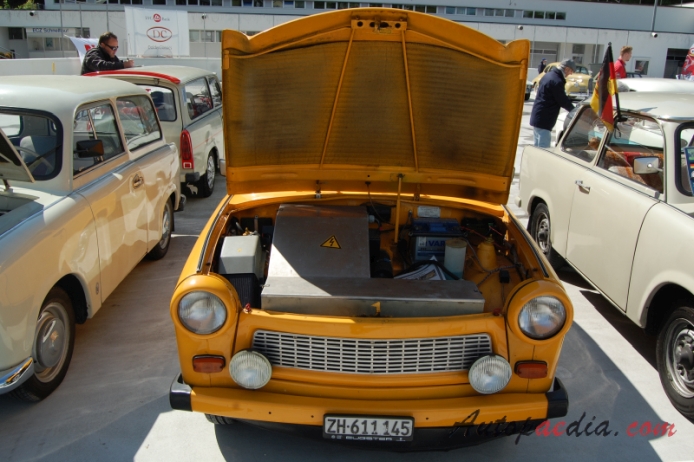 Trabant 601 1964-1990 (1991 601 Elektro przeróbka limuzyna 2d), przód