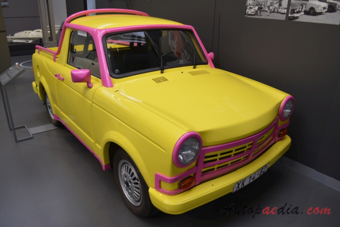 Trabant 1.1 Caro Pick Up 1989 (IVM München prototype saloon 2d), right front view