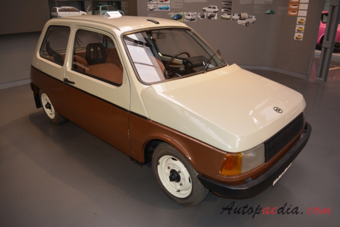 Trabant P 601 WE II 1981-1982 (1982 prototype hatchback 3d), right front view