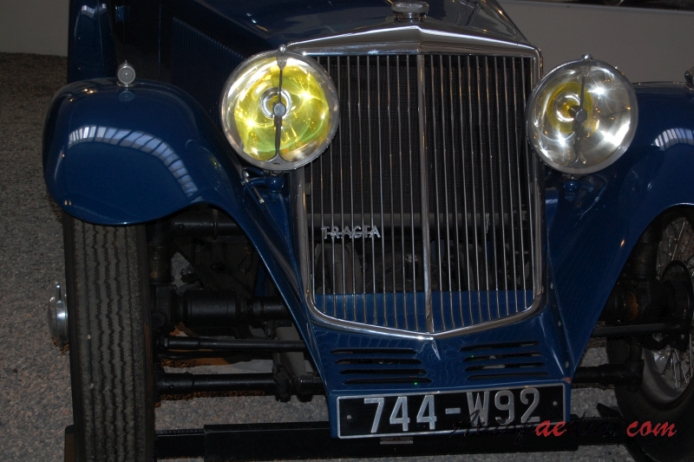 Tracta E1 1930 (cabriolet 2d), emblemat przód 