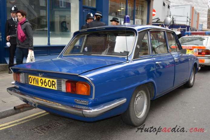 Triumph 2000 Mk2 1969-1977 (1969-1975 2500 Injection Police Car seda, right rear view