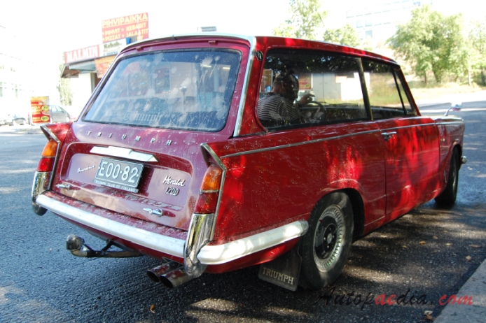 Triumph Herald 1959-1971 (1961-1968 1200 Estate 3d), right rear view