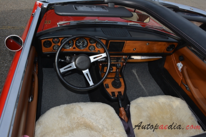 Triumph Stag 1970-1977 (1971-1973 MK I cabriolet 2d), interior