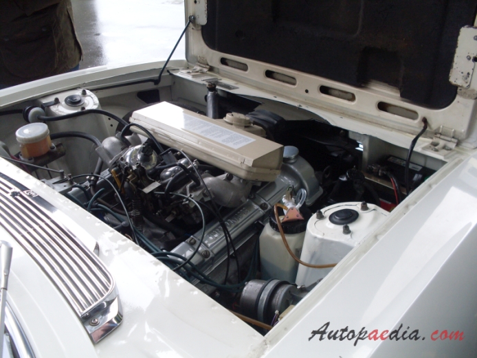 Triumph Stag 1970-1977 (1973 cabriolet 2d), silnik 