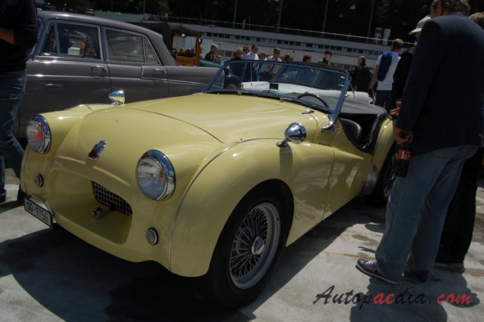 Triumph TR2 1953-1955, left front view