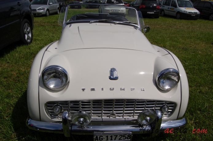 Triumph TR3 1955-1962 (1957-1962 TR3A, TR3B roadster 2d), przód
