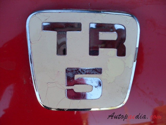 Triumph TR5 1967-1968 (1969 roadster), emblemat przód 