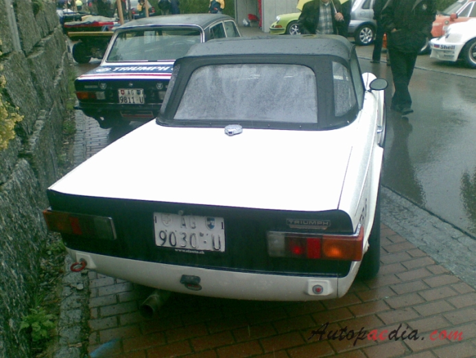 Triumph TR6 1969-1976 (1972), tył