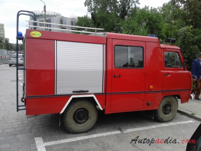 UAZ 452 1965-present (wóz strażacki), prawy bok