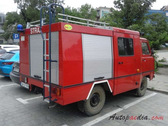 UAZ 452 1965-present (wóz strażacki), prawy tył