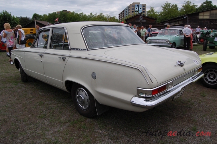 Chrysler Valiant 2. generacja 1963-1966 (1963 sedan 4d), lewy tył