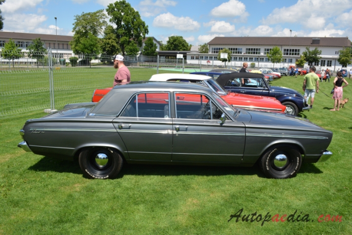 Chrysler Valiant 2nd generation 1963-1966 (1966 V200 AP6 sedan 4d), right side view
