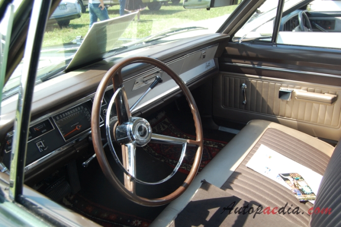 Chrysler Valiant 3rd generation 1967-1973 (1967 Plymouth Signet sedan 4d), interior
