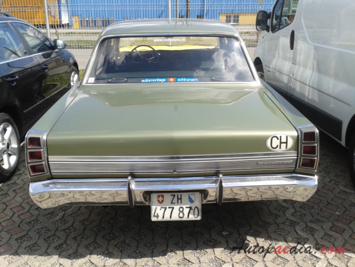 Chrysler Valiant 3rd generation 1967-1973 (1968 Plymouth Signet sedan 4d), rear view