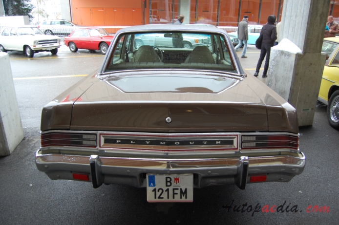 Chrysler Valiant 4th generation 1974-1976 (1974 3.7l sedan 4d), rear view