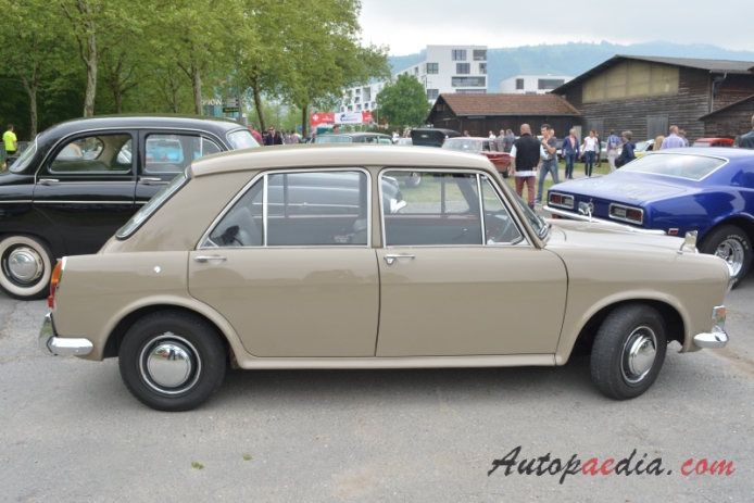 Vanden Plas Princess 1100 (BMC ADO16) 1964-1968 (1964-1967 MK1 saloon 4d), prawy bok
