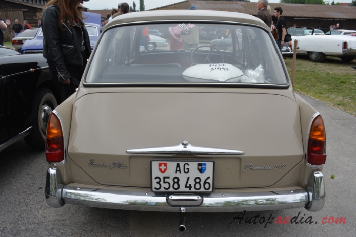 Vanden Plas Princess 1100 (BMC ADO16) 1964-1968 (1964-1967 MK1 saloon 4d), rear view