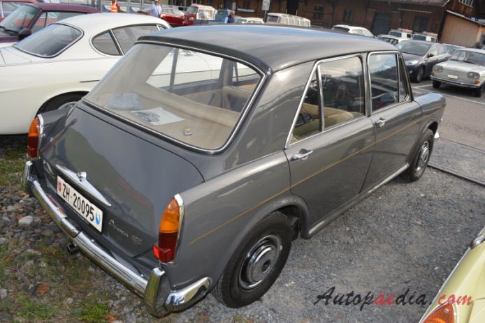 Vanden Plas Princess 1100 (BMC ADO16) 1964-1968 (1964-1967 MK1 saloon 4d), right rear view