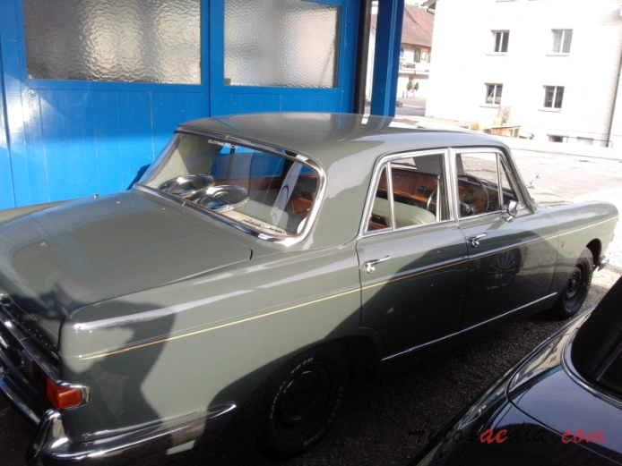 Vanden Plas Princess 4-litre R 1964-1968 (1966 sedan 4d), prawy tył
