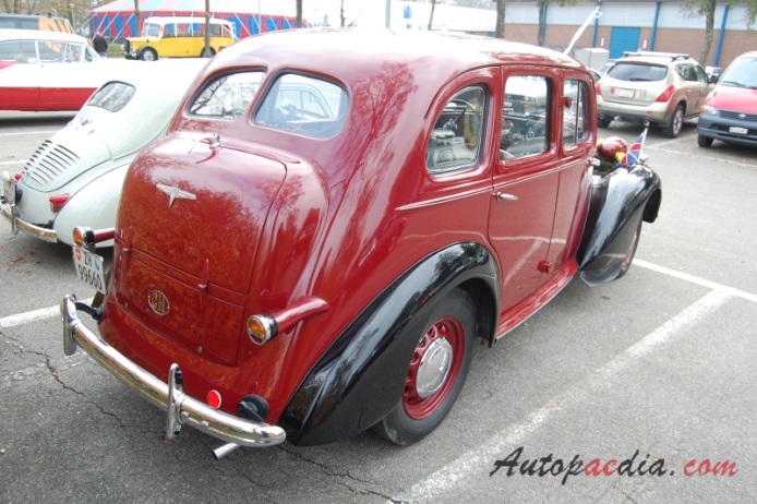 Vauxhall 14-6 1938-1948 (saloon 4d), right rear view