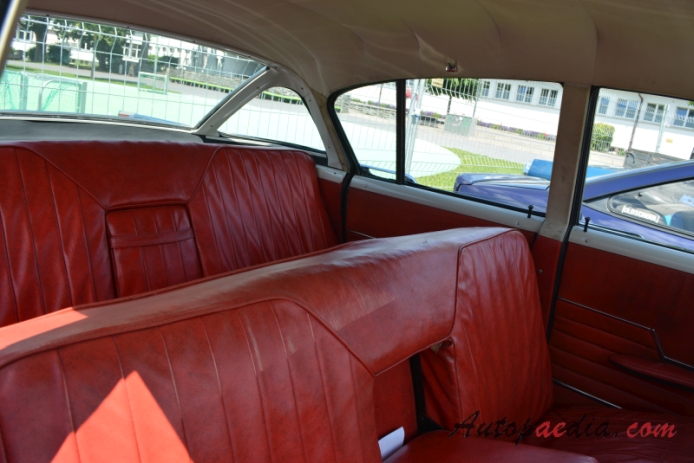 Vauxhall Cresta PA 1957-1962 (1957-1959 saloon 4d), wnętrze