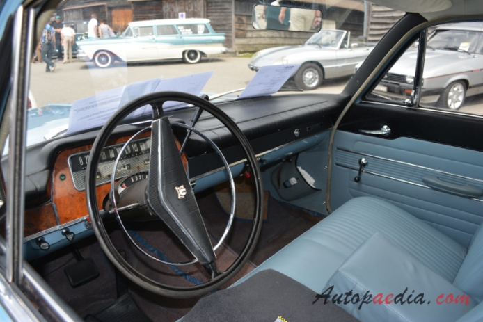 Vauxhall Cresta PB 1962-1965 (1964 2,6L saloon 4d), wnętrze