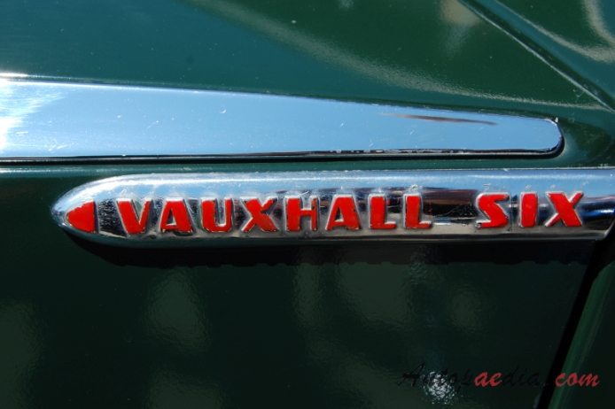 Vauxhall Velox 1. generacja 1948-1951 (1949 Velox Six saloon 4d), emblemat bok 