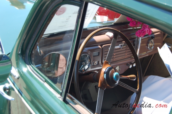 Vauxhall Velox 1. generacja 1948-1951 (1949 Velox Six saloon 4d), wnętrze