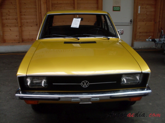 VW K70 1970-1974 (1972 K70L), front view