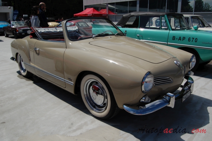 Karmann Ghia (VW type 14) 1955-1974 (1966 cabriolet 2d), right front view