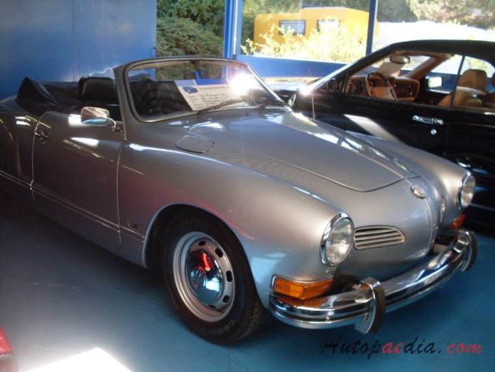 Karmann Ghia (VW type 14) 1955-1974 (1974 cabriolet 2d), right front view