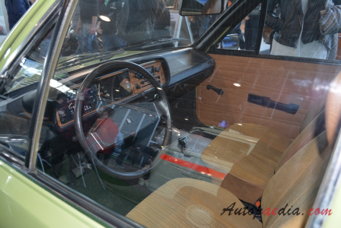 Volkswagen Passat B1 1973-1980 (1978 LS Variant 5d), interior