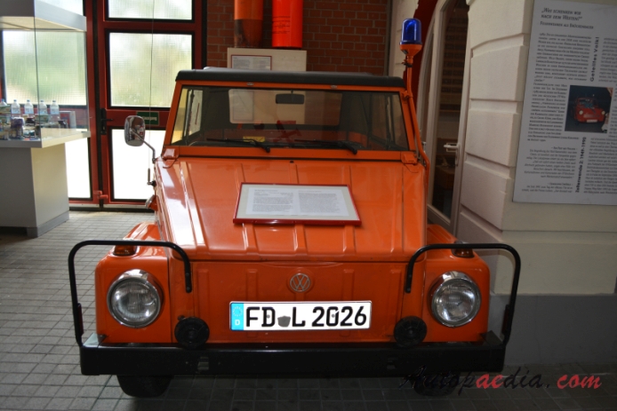 VW typ 181 1969-1983 (1975 wóz strażacki), przód