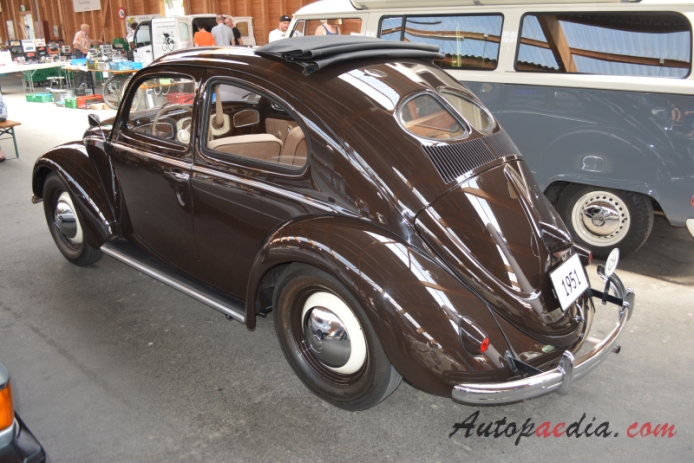 VW type 1 (Beetle) 1946-2003 (1951 Volkswagen Faltdach 2d),  left rear view