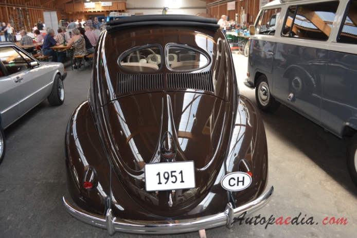 VW type 1 (Beetle) 1946-2003 (1951 Volkswagen Faltdach 2d), rear view